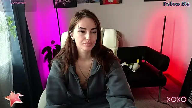 xx adrihanna xx online show from 03/17/25, 09:44