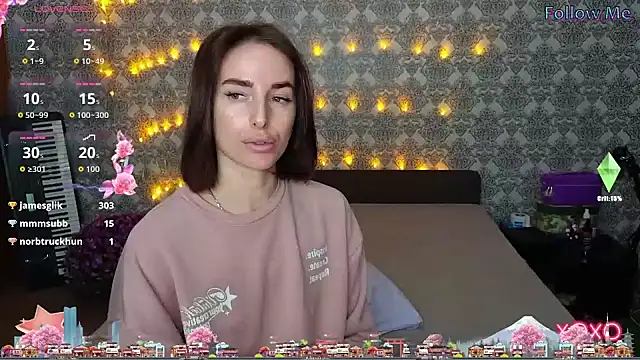 xx adrihanna xx online show from 10/17/25, 03:14