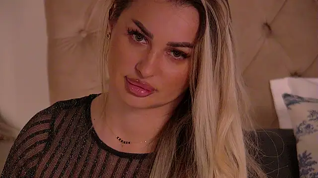 Denisse Perry online show from 02/25/26, 11:03