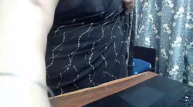 Snapshot of Sexy_raman_ chatting on 01/17/25, 05:21 Sexy raman online show from 01/17/25, 05:21