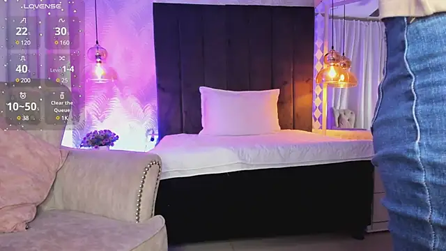 kataliina   online show from 01/13/25, 12:02