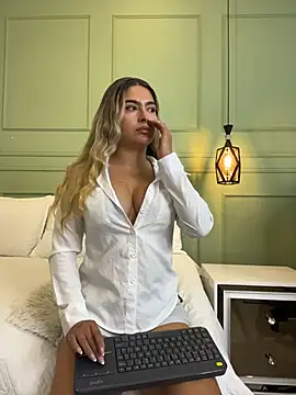 kataliina   online show from 04/20/26, 11:57