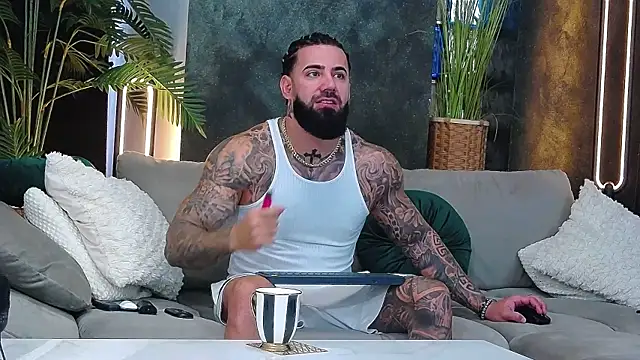 masterkingofmusclee online show from 12/16/25, 09:58