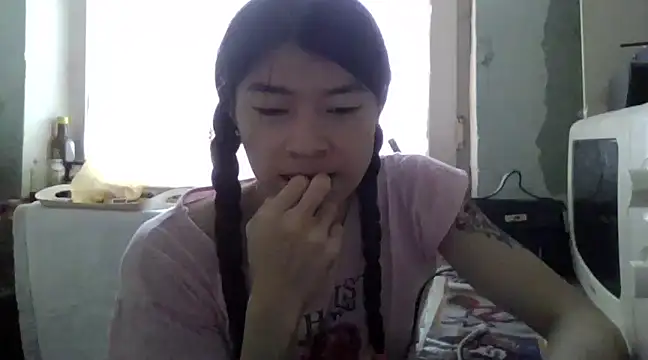 CarlyJoy online show from 03/18/25, 12:58