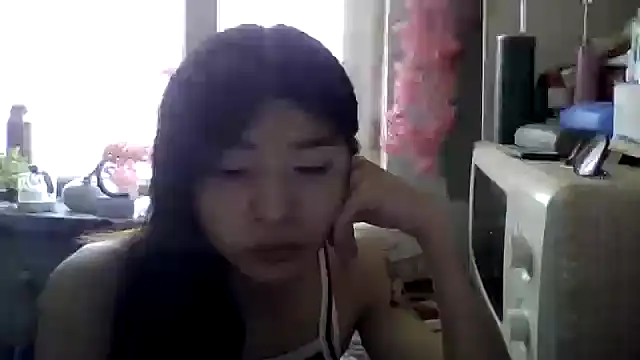 Snapshot of CarlyJoy chatting on 04/26/26, 12:58 CarlyJoy online show from 04/26/26, 12:58
