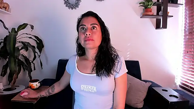 im amber online show from 04/22/26, 01:01