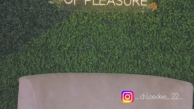 chloe d online show from 10/20/25, 11:43