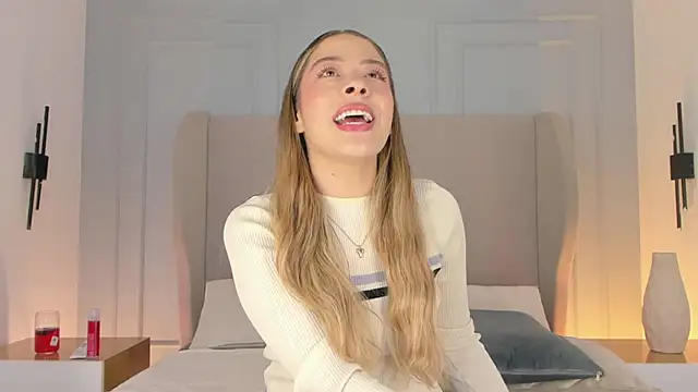 chloe d online show from 04/12/26, 12:21