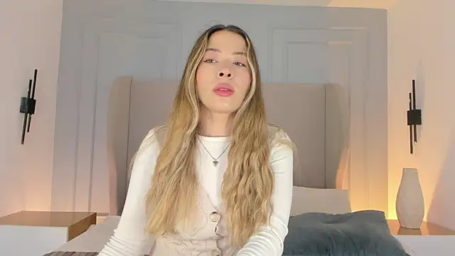 chloe d online show from 04/17/26, 12:19