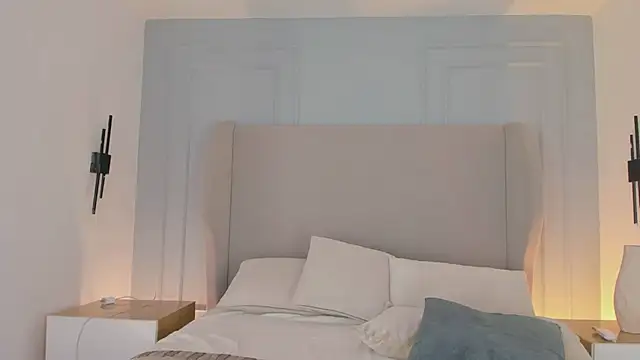 chloe d online show from 04/20/26, 01:47