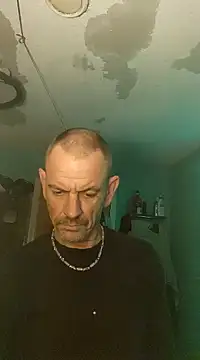 Snapshot of deepstroker42071 chatting on 01/09/25, 02:01 deepstroker42071 online show from 01/09/25, 02:01