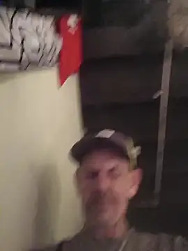 Snapshot of deepstroker42071 chatting on 10/29/25, 12:07 deepstroker42071 online show from 10/29/25, 12:07