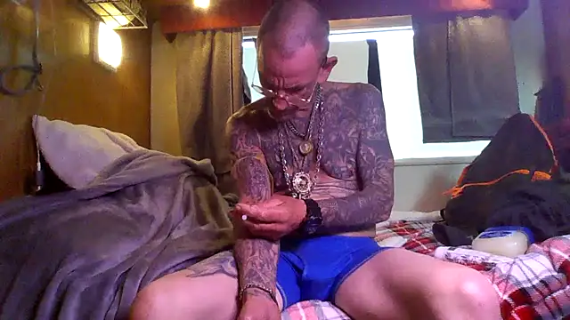 deepstroker42071 online show from 03/12/26, 08:48