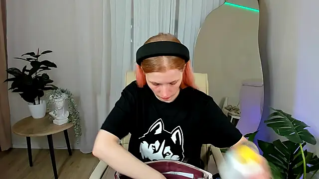 Mira  Blush online show from 01/26/25, 08:34