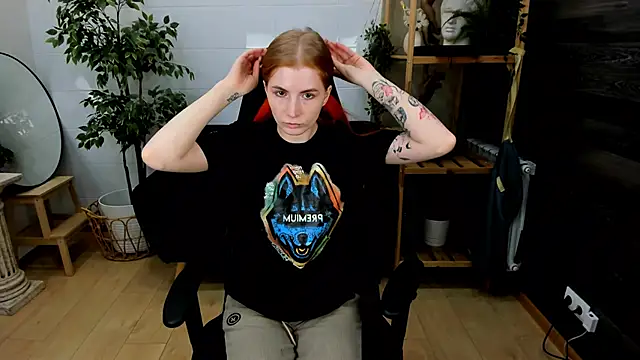 Mira  Blush online show from 02/22/25, 04:29