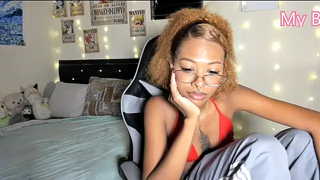 Cristal Jonasxh online show from 01/25/25, 02:04