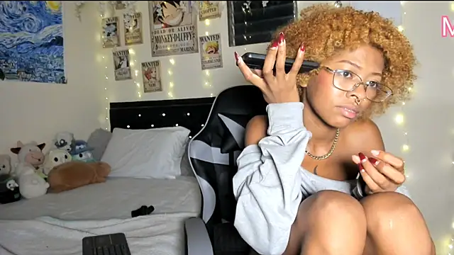 Cristal Jonasxh online show from 01/27/25, 06:30