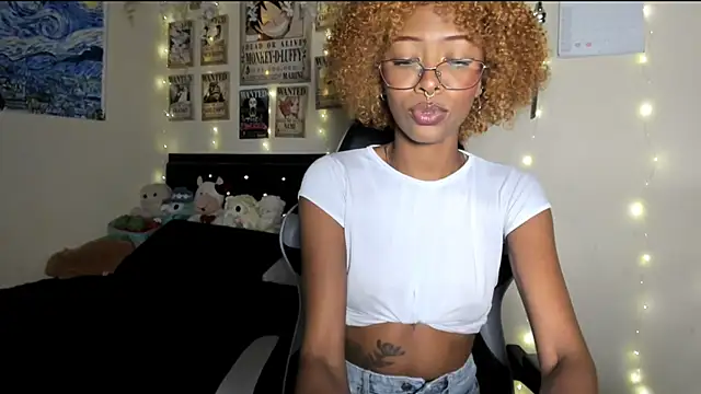 Cristal Jonasxh online show from 02/02/25, 03:10