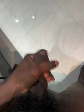 Yurt000 online show from 12/01/25, 12:54