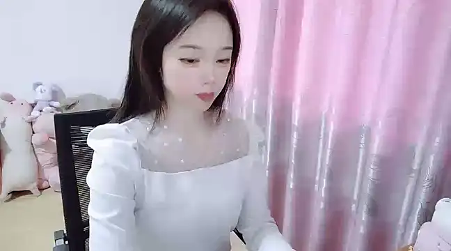 wwcc123 online show from 03/17/25, 08:29