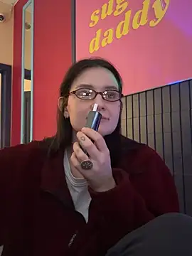 Snapshot of MakeBabyCum chatting on 03/02/25, 12:54 MakeBabyCum online show from 03/02/25, 12:54