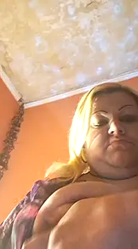 Snapshot of ducicsajsziii chatting on 01/19/25, 06:10 ducicsajsziii online show from 01/19/25, 06:10