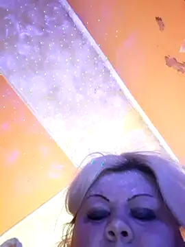 Snapshot of ducicsajsziii chatting on 02/20/25, 11:43 ducicsajsziii online show from 02/20/25, 11:43