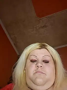 ducicsajsziii online show from 03/18/25, 01:43