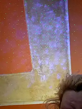 Snapshot of ducicsajsziii chatting on 03/22/25, 02:03 ducicsajsziii online show from 03/22/25, 02:03