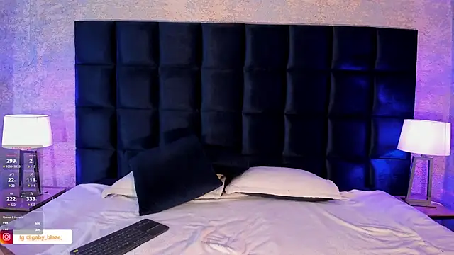 Snapshot of Gaby_Blaze chatting on 03/18/25, 10:04 Gaby Blaze online show from 03/18/25, 10:04