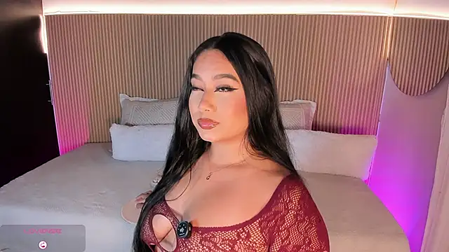 Snapshot of Gaby_Blaze chatting on 10/16/25, 10:22 Gaby Blaze online show from 10/16/25, 10:22