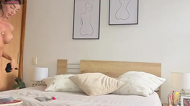 sweet sophia90s online show from 04/15/26, 07:58