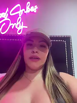 sexyyykloee online show from 04/17/26, 06:27