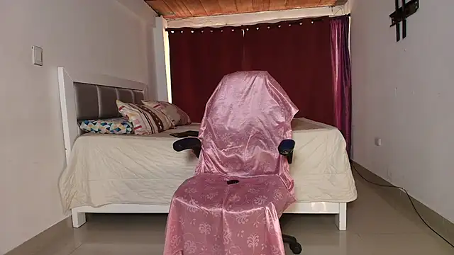 Danna 777 online show from 09/19/25, 09:04