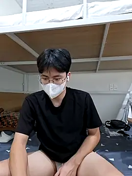 Gwencloudy online show from 07/15/26, 02:33