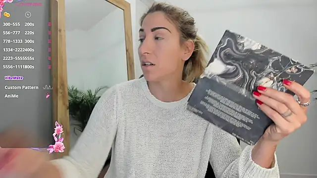 Snapshot of sofiah_ chatting on 02/19/25, 06:33 sofiah online show from 02/19/25, 06:33