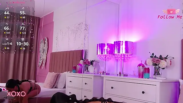 LaraKent online show from 11/12/25, 06:25