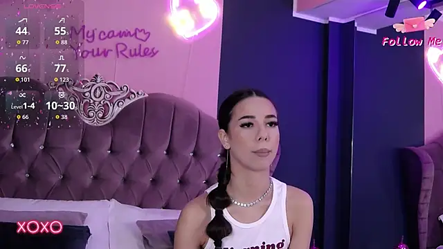 LaraKent online show from 03/24/26, 08:58