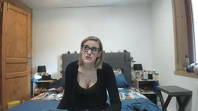 Madame Callie online show from 05/14/26, 01:29
