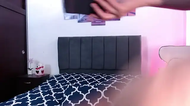 Daniela-hot online show from 01/12/26, 04:23