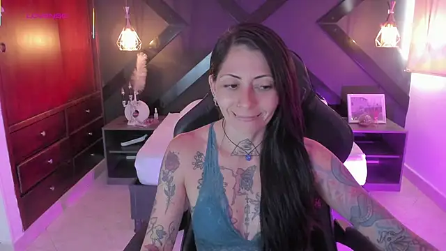 dark gotica online show from 10/10/25, 07:13