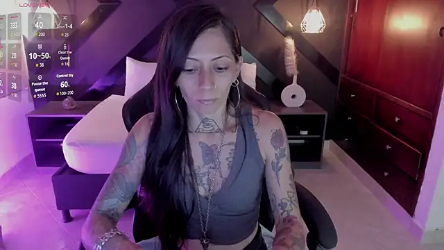 dark gotica online show from 04/22/26, 07:04