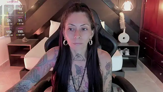 dark gotica online show from 04/23/26, 07:16