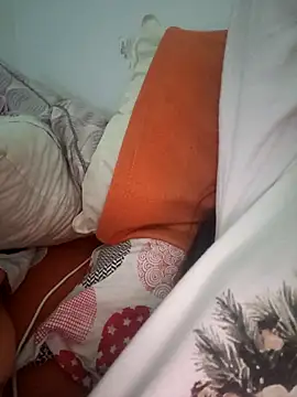 bruna safadinhaa online show from 04/09/26, 04:34