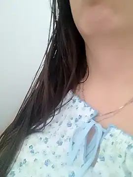 Snapshot of bruna_safadinhaa chatting on 06/11/26, 02:37 bruna safadinhaa online show from 06/11/26, 02:37