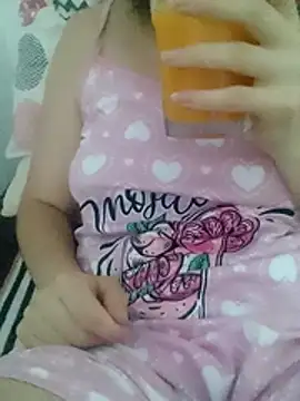 Snapshot of bruna_safadinhaa chatting on 06/14/26, 02:19 bruna safadinhaa online show from 06/14/26, 02:19