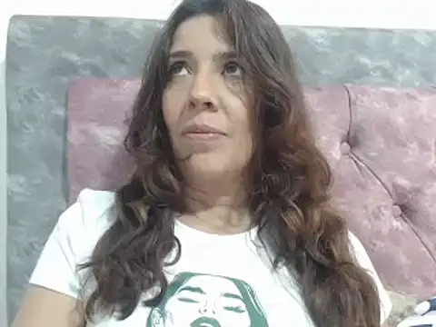 Snapshot of Victoria_meester chatting on 01/04/25, 04:00 Victoria meester online show from 01/04/25, 04:00