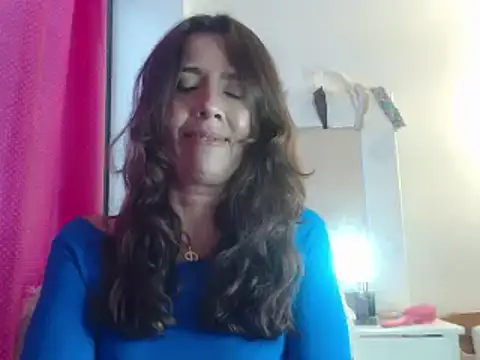 Snapshot of Victoria_meester chatting on 01/06/25, 09:22 Victoria meester online show from 01/06/25, 09:22