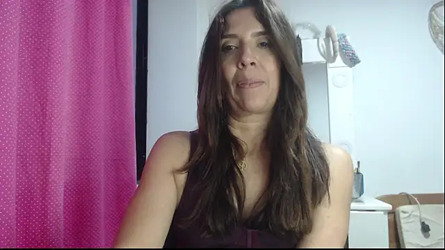Snapshot of Victoria_meester chatting on 01/13/25, 10:45 Victoria meester online show from 01/13/25, 10:45