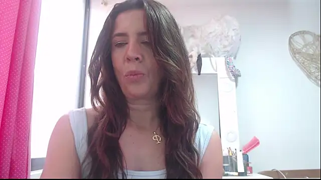 Snapshot of Victoria_meester chatting on 01/26/25, 02:30 Victoria meester online show from 01/26/25, 02:30